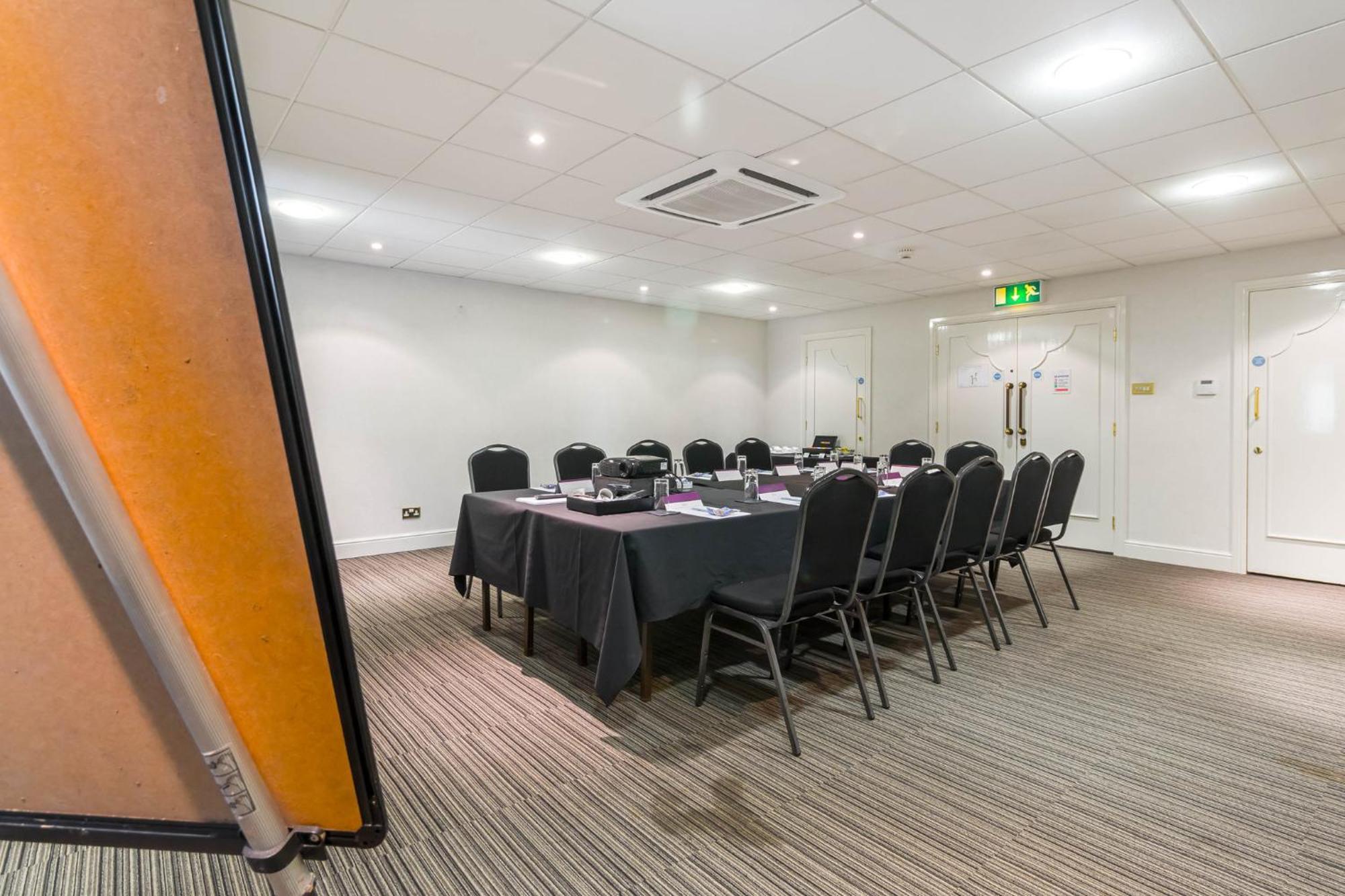 Garner Hotel Preston Samlesbury By Ihg Kültér fotó